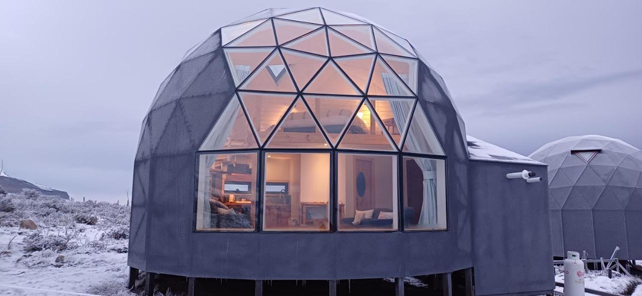 פורטו נטאלס Dome With Stunning Glacier & Mountain Views מראה חיצוני תמונה