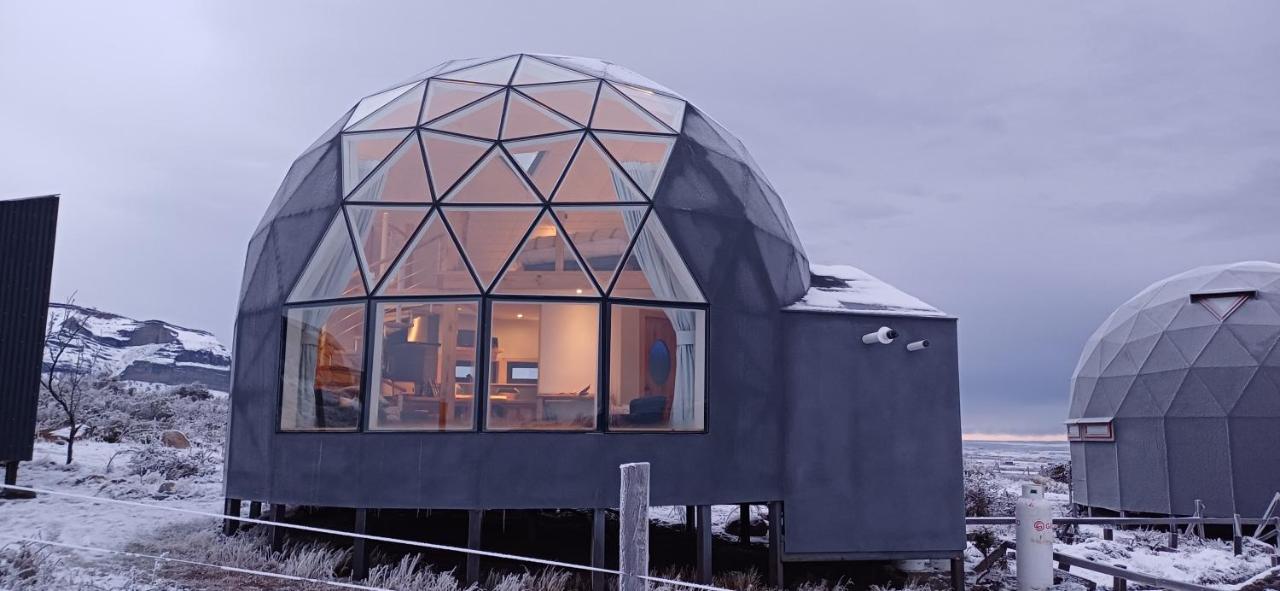 פורטו נטאלס Dome With Stunning Glacier & Mountain Views מראה חיצוני תמונה
